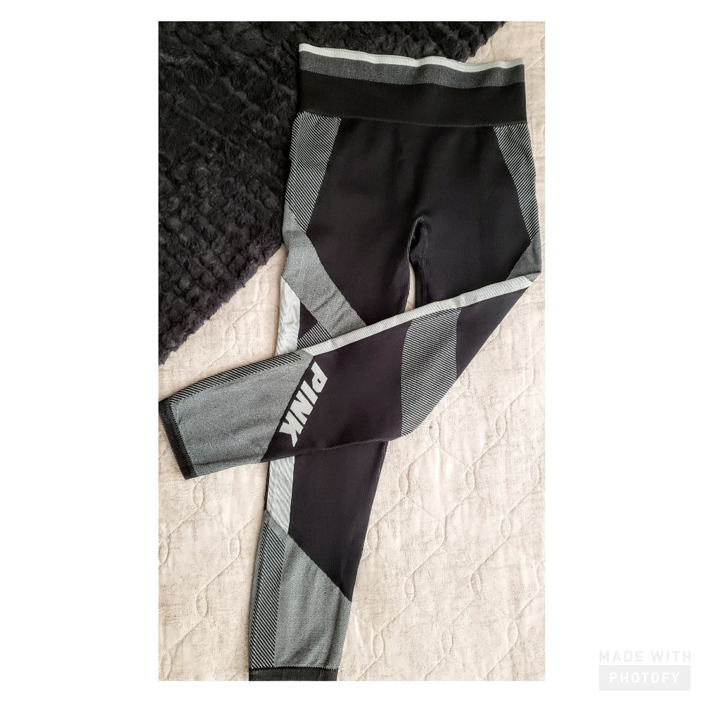 VS PINK Cool & Comfy leggings Sz L